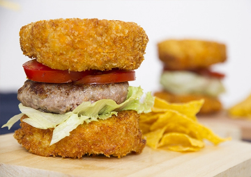 Burgerin Makarnayla Buluşması: Mac & Cheese Burger Tarifi