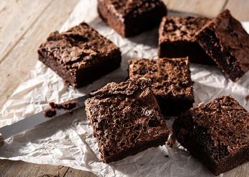 Yoğun Çikolatalı Akışkan Lezzet: Brownie Tarifi