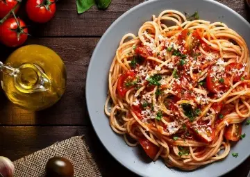 Domates Soslu Kıymalı Cevizli Spaghetti