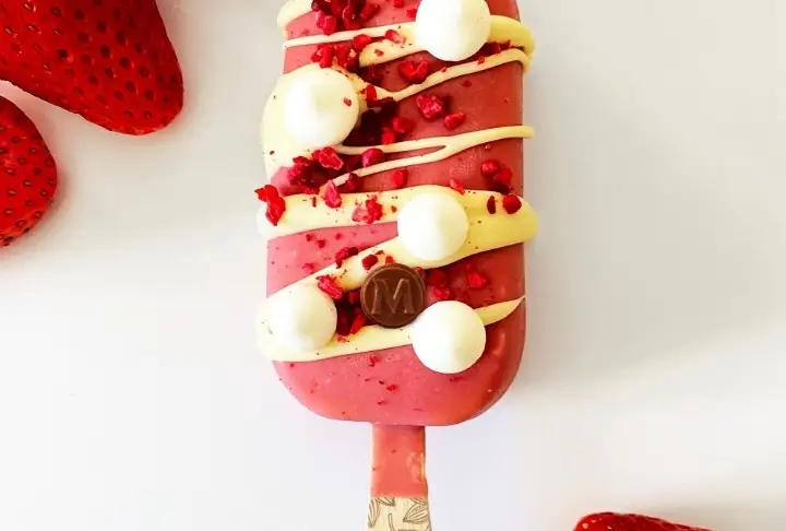 Strawberry & Cream ile Ruby Dondurma