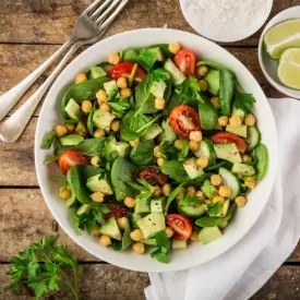 Nohutlu Ispanak Salatası