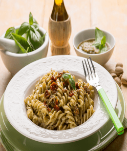 Kuru Domatesli Pesto