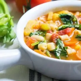 Kış İçin Doyurucu Çorbalar: Hearty Soup nedir?